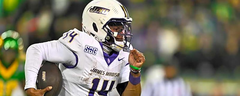 3,000-yard QB posts farewell note after leaving College Football Playoff team