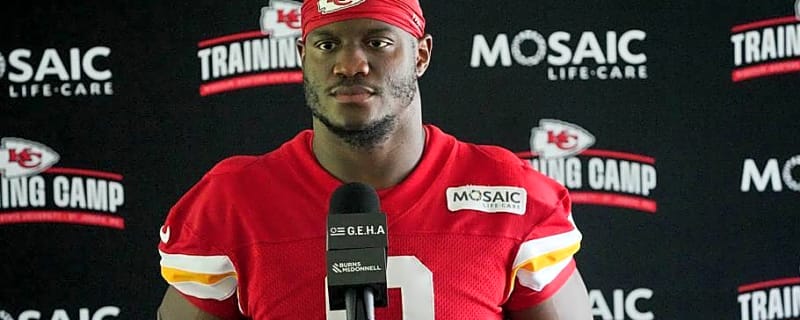 Kenneth Walker III Discusses ‘Cutback’ Running Style, Mentoring Chiefs RBs