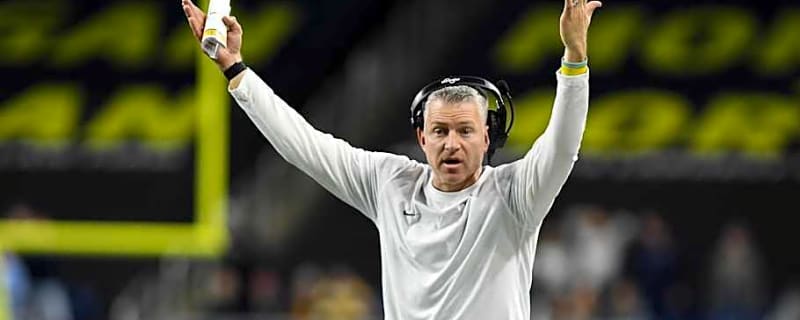 UConn Loses Talented QB to Transfer Portal