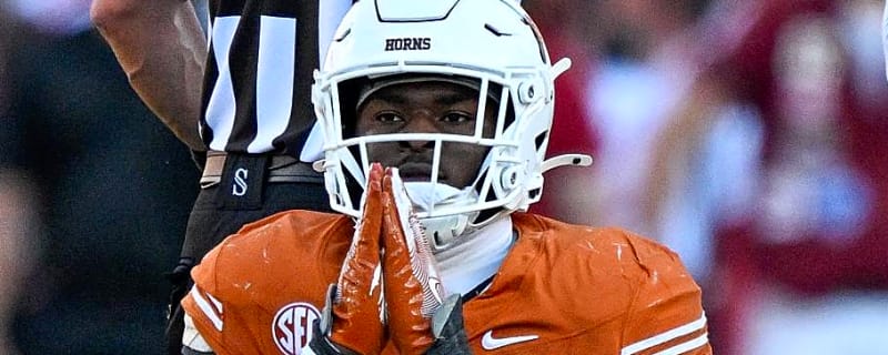 The Surprising Change That Turned Colin Simmons Into a Dominant Edge Rusher