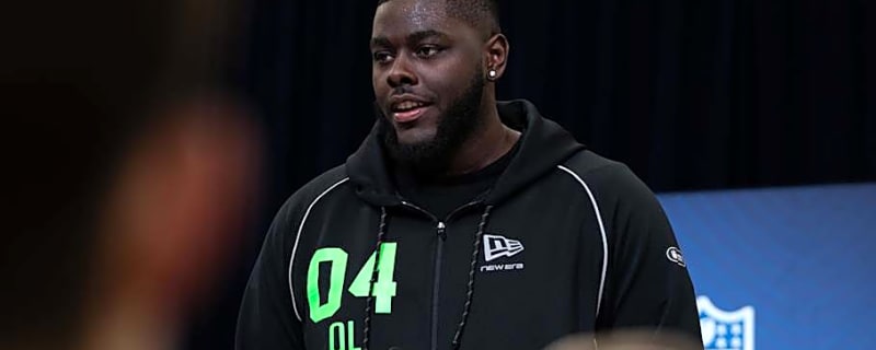 NFL Draft Buzz: Bengals Met With Intriguing 6-Foot-9 Offensive Line Prospect