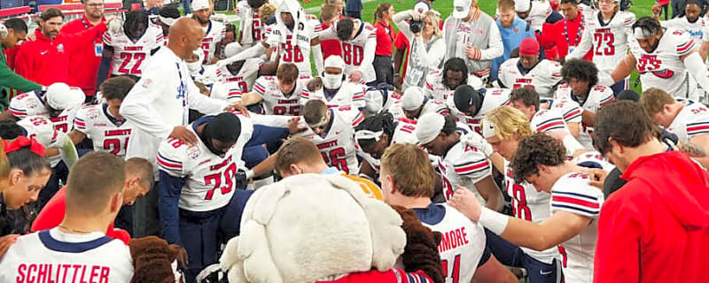 Top 5 college football RB enters transfer portal after 1,300-yard season