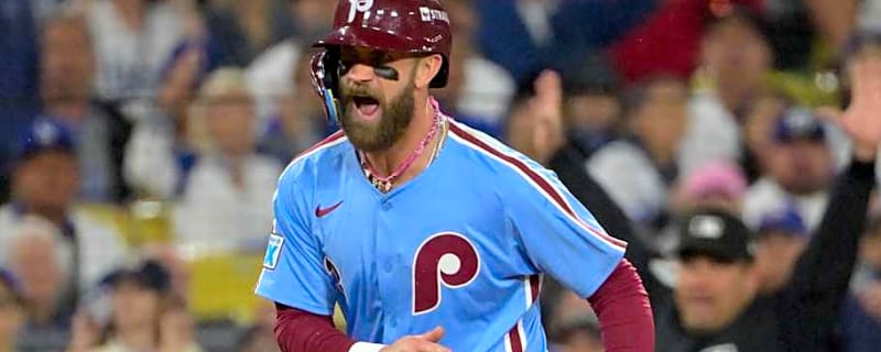Yankees Should Gamble on Aging Slugger Over Bryce Harper