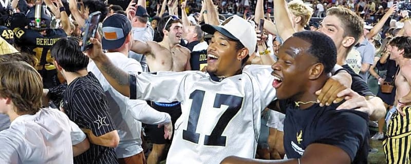 Watch: Vanderbilt Turns NC State Mistake Into Miraculous Game-Winning Touchdown