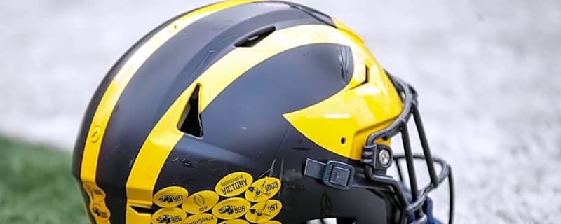 Michigan football offers scholarship to running back in the transfer portal