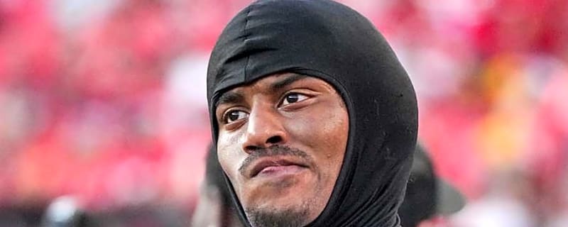 Why Buccaneers Should Sign Isaiah Likely in Free Agency