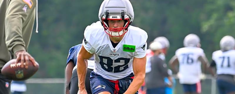 Here's How Patriots Rookie Eli Raridon Has Found His Place Within TE Room