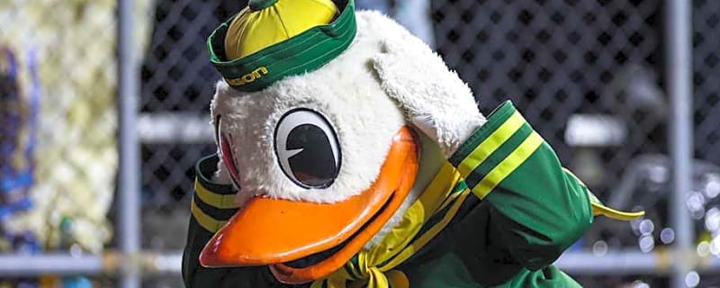 Former Oregon Athlete Signs Major WWE Contract