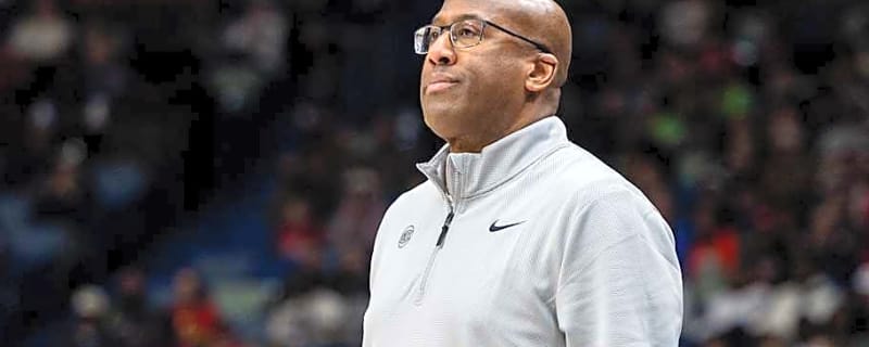 Mike Brown is Blazing Own Trail as Knicks Head Coach