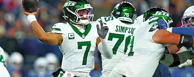 Jets Facing Questions About Justin Fields’ Future