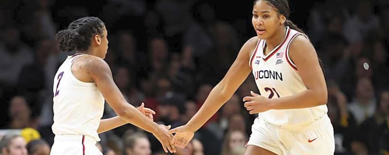 UConn’s Sarah Strong Strengthens NPOY Case vs. Butler