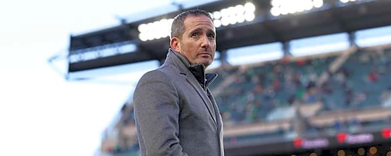 Retention Is Splashy For Eagles’ GM Howie Roseman
