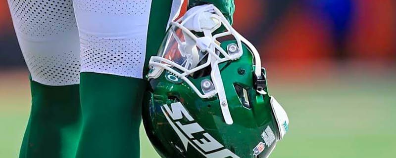 Jets Linked to Breakout Star QB After Dante Moore Decision