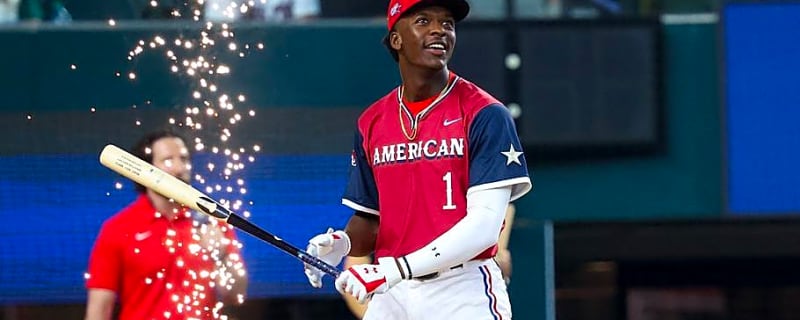 Rangers Plot First Offseason Move for Top Prospect Sebastian Walcott