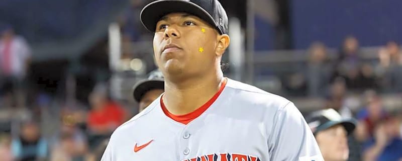 Cincinnati Reds Top Prospect Training with Future Hall of Fame Catcher