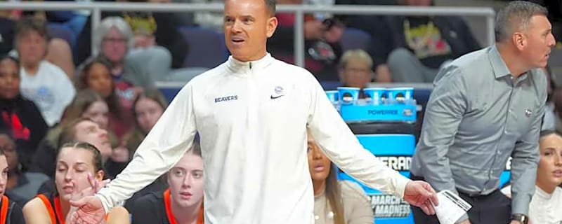 Gonzaga Blows Out Oregon State Women 67-37