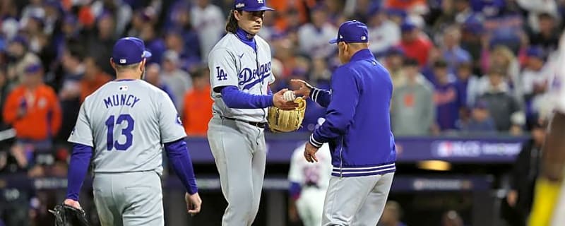Padres Signing Former Dodgers World Series Hero Pitcher