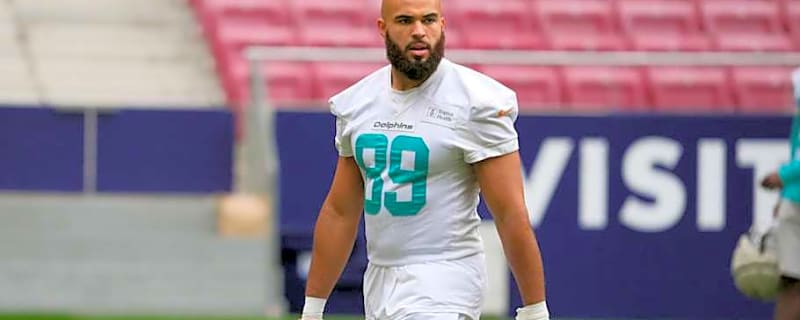Why Dolphins Coach Never Wavered on TE Julian Hill