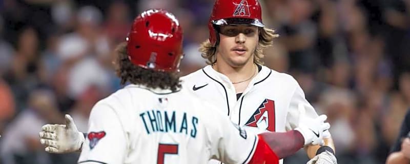 Diamondbacks Agree to Terms With 8 Players