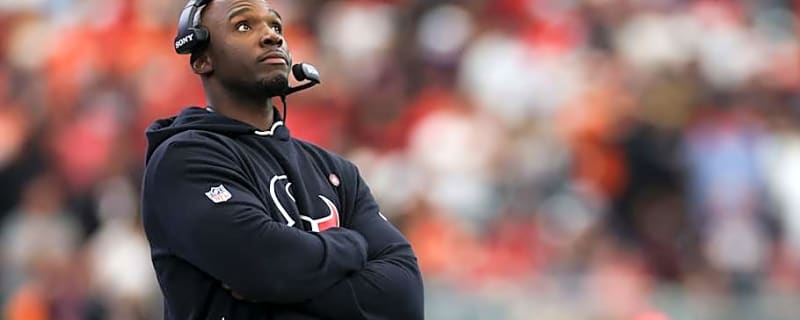 DeMeco Ryans questions officials after CJ Stroud&#39;s exit in Broncos loss