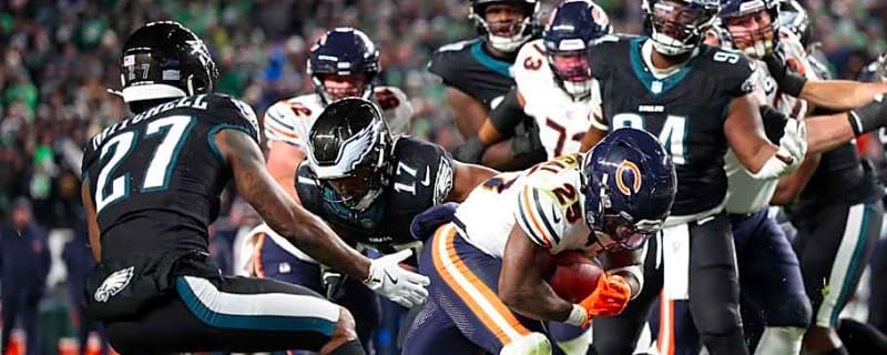 3 Studs and 1 Tush Push stop from Bears&#39; shocking Week 13 domination of Eagles