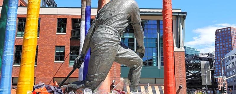 The Giants dedicate 'Willie Mays Highway' to honor the baseball legend