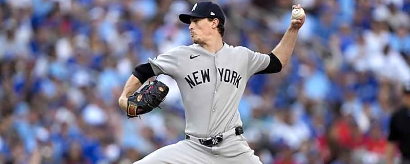 Yankees Pitcher Wins 2025 Gold Glove Award