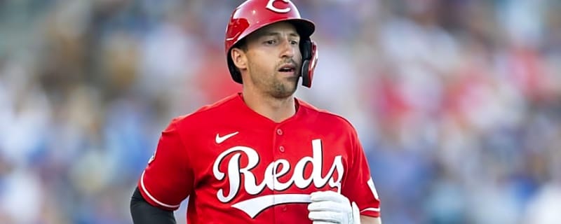 Spencer Steer’s Struggles Are Concerning for Cincinnati Reds Amid Mounting Issues