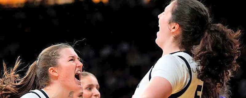 Iowa Maintains Steady Lead vs. Undefeated Miami at Halftime