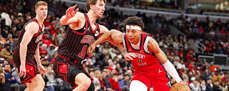 Jeremiah Fears Continues to Be a Rookie Standout in Win vs. Bulls