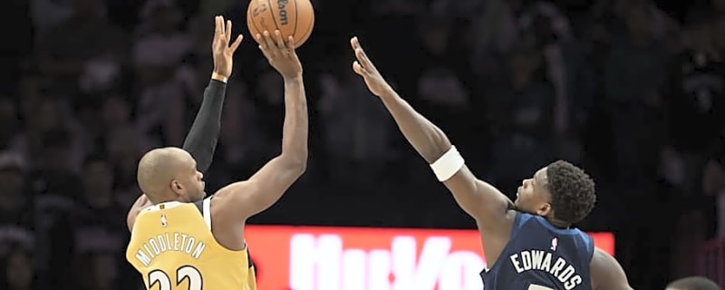 Khris Middleton Slowly Settling Into Wizards&#39; Wing Rotation