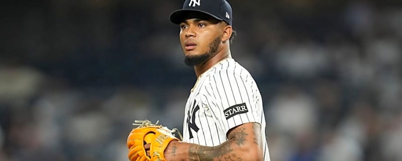 Yankees Urged to Fix Weak Bullpen With Two Padres Relievers