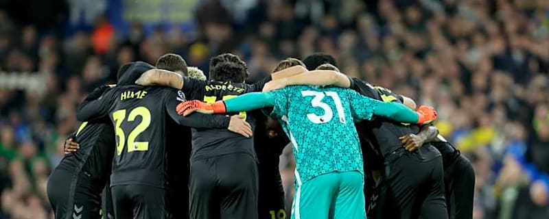 Sunderland Injury Crisis Deepens: Six First-Team Players Ruled Out for Crucial Run