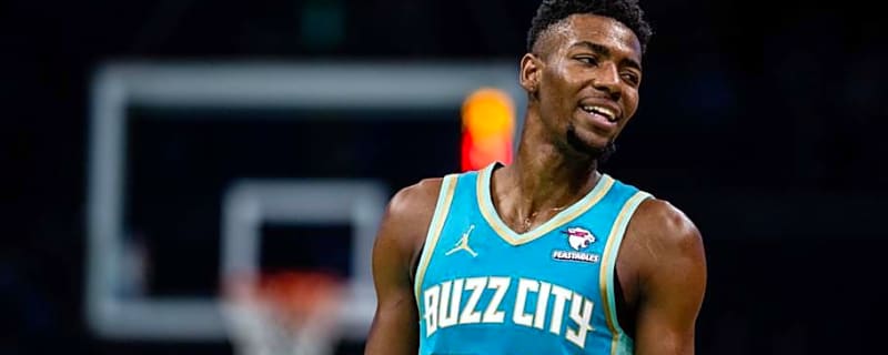 Hornets&#39; Jeff Peterson just turned heads with Hall of Fame comment about Brandon Miller