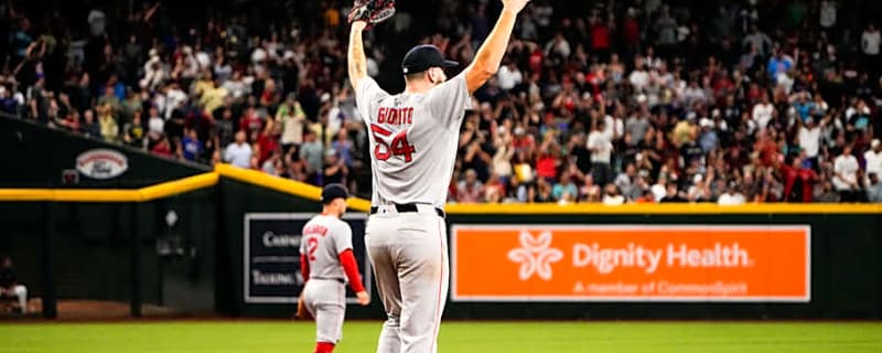 Red Sox Manager Responds to Surprise Lucas Giolito Market