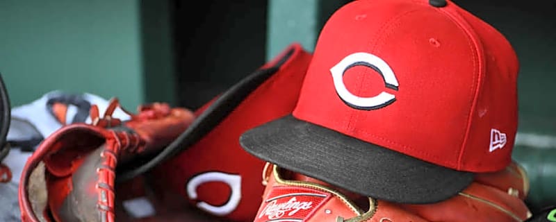 Reds Bring Back Familiar Face on Minor League Deal