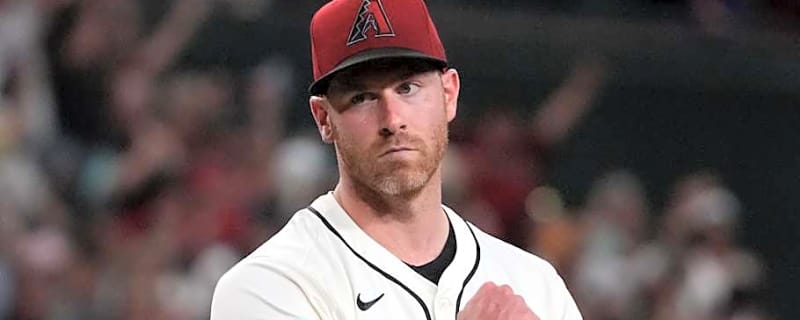 Diamondbacks Release Veteran Pitcher