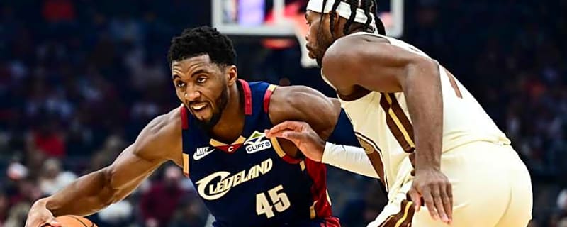 Cavaliers lack momentum as they lose to the Warriors