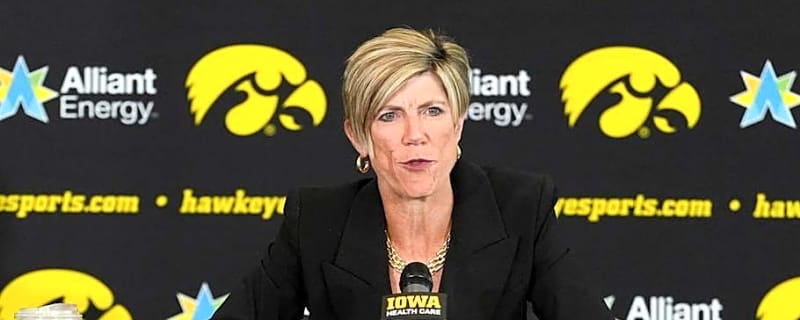 Iowa Hawkeyes Skyrocket AP Top 25 NCAA Rankings After Hot Season Start
