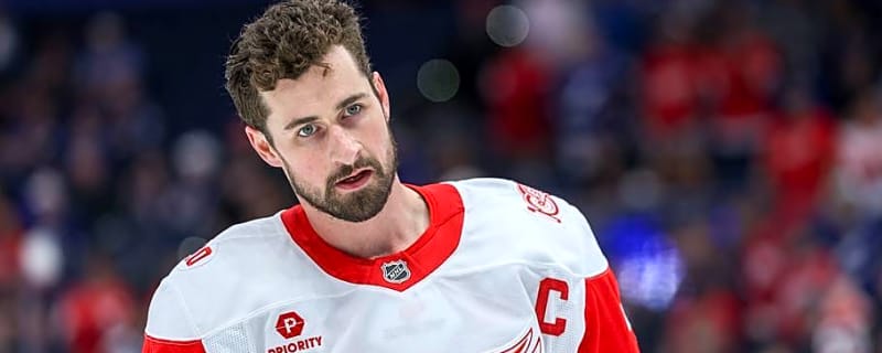 Dylan Larkin Loudly Booed in Red Wings Season Opener