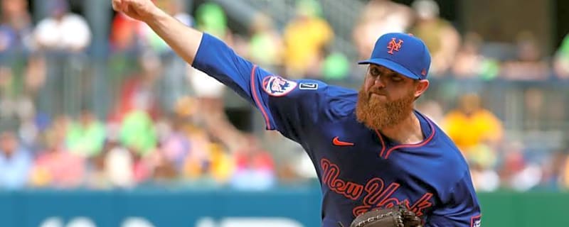 Yankees Sign Former Mets Pitcher