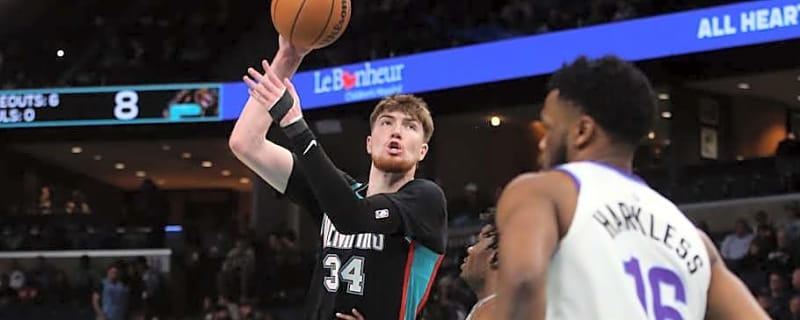 Undrafted Rookie Lawson Lovering Notches Double-Double in Memphis Win