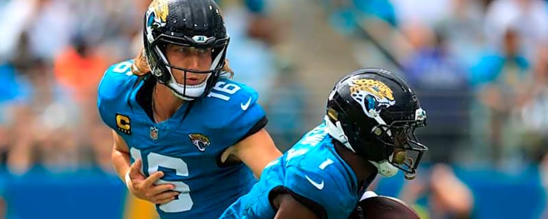 Jaguars&#39; Etienne Makes Bold Claim About Trevor Lawrence&#39;s Surge