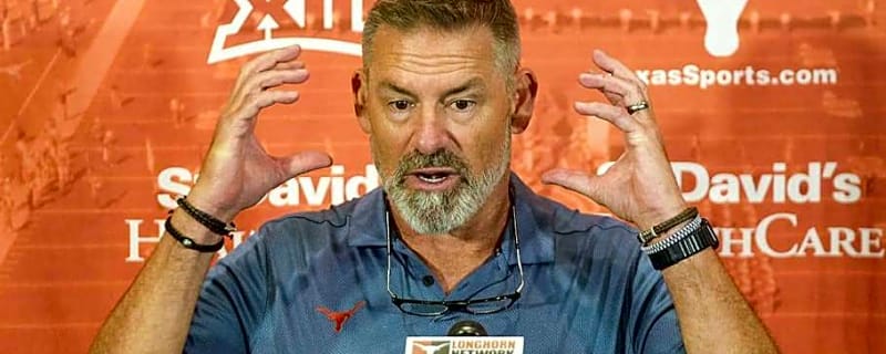 Texas Longhorns Star Admits He Was 'Hurt' by Pete Kwiatkowski's Firing