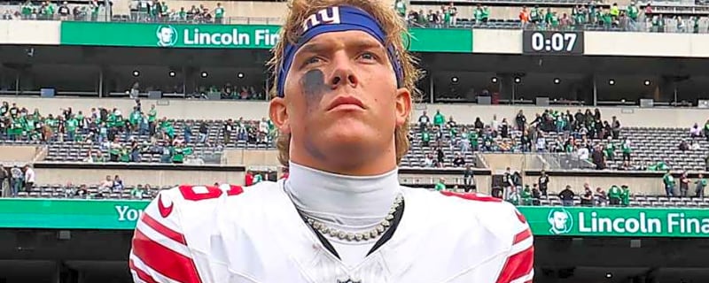 NY Giants QB Jaxson Dart Earns Rookie Honors 