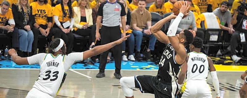 Bucks Rumors: Insider Reveals What It Will Take For Giannis Antetokounmpo to Leave