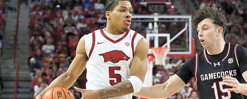 Another calm night, another statement from Arkansas freshman