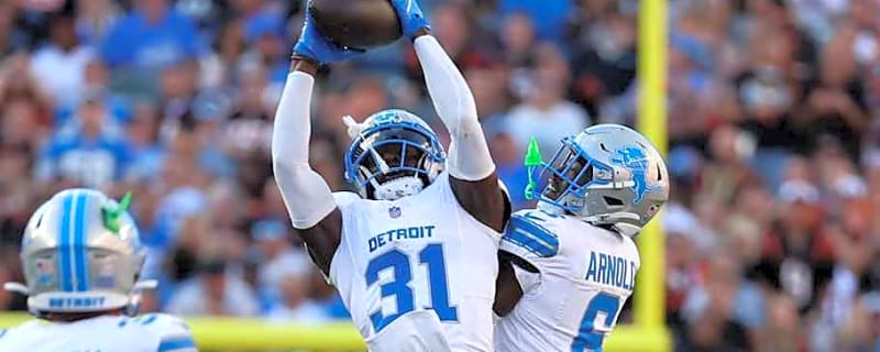 Lions LB Returns to Thursday Practice, LT, Safety Out