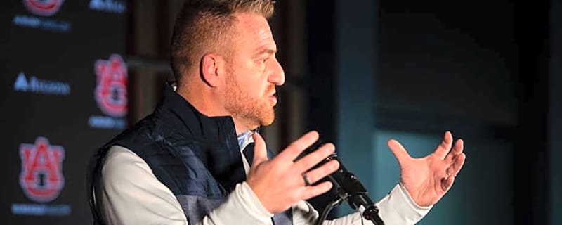 Who Will Call Plays for Auburn's Offense in 2026?