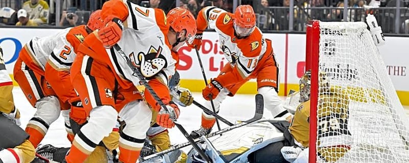 The Vegas Golden Knights' loss on Friday to the Anaheim Ducks isn't Carter Hart's fault